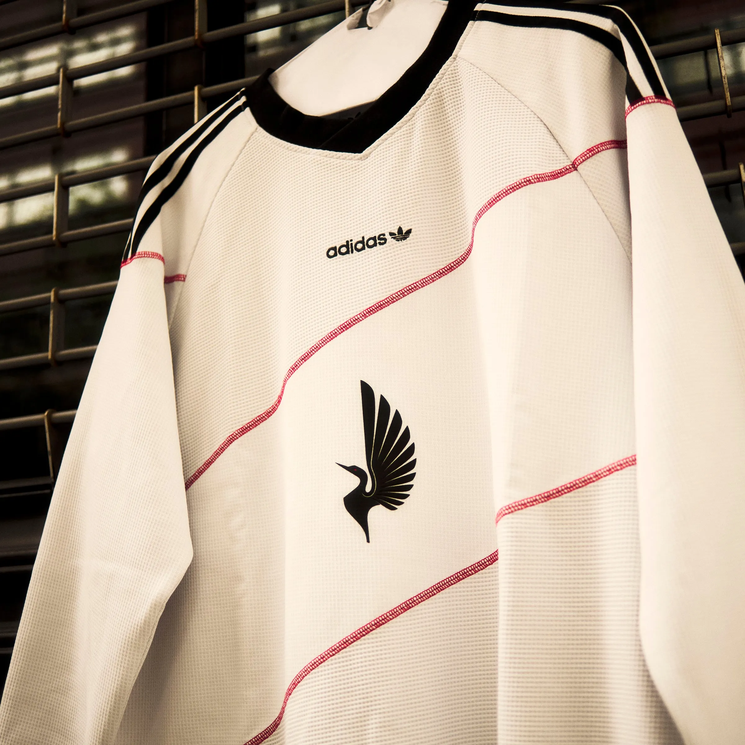 Adidas Famalia X MNUFC Thermal Longsleeve Crystal White/Core Black/Red
