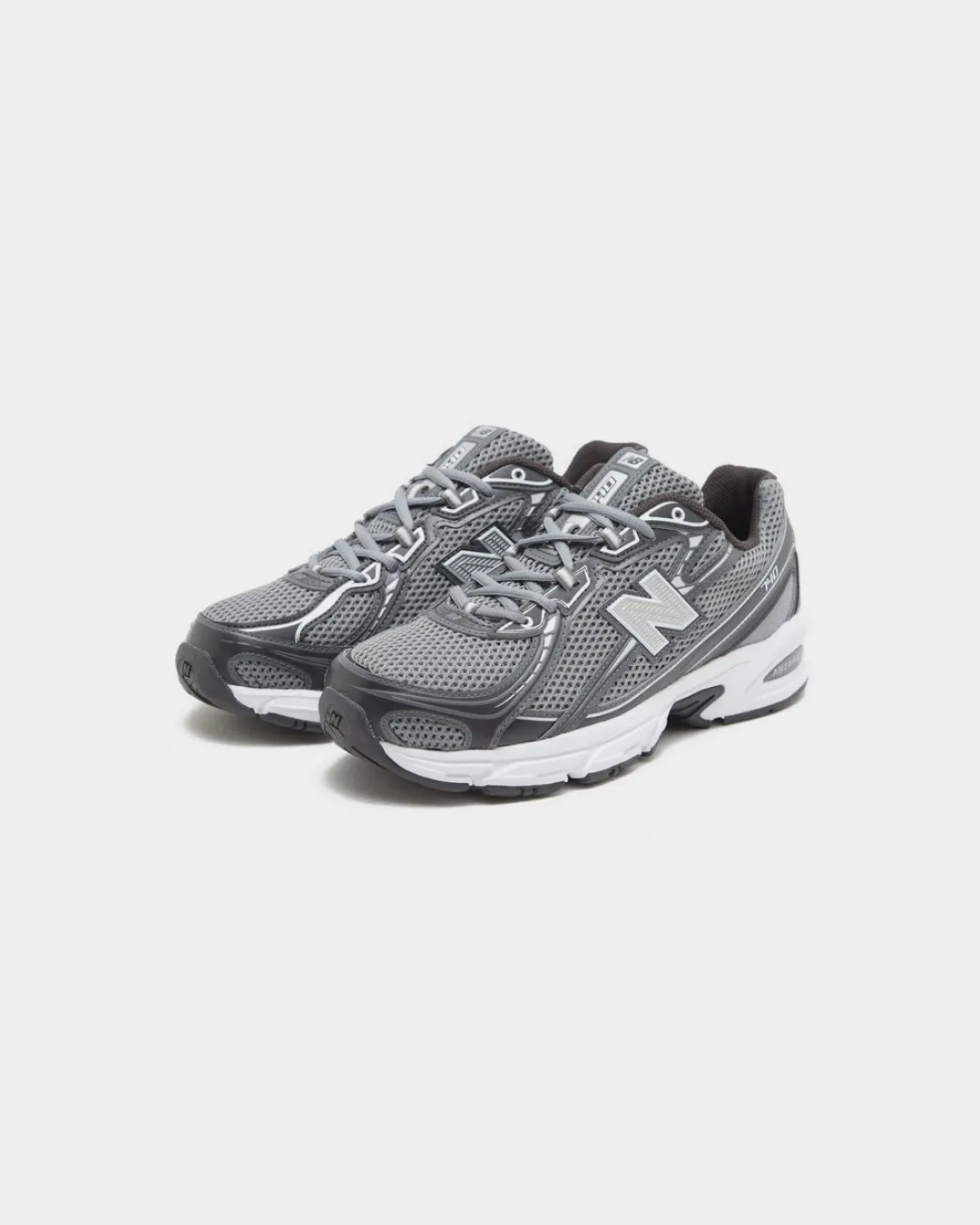 New Balance 740 in Dark Grey and Silver