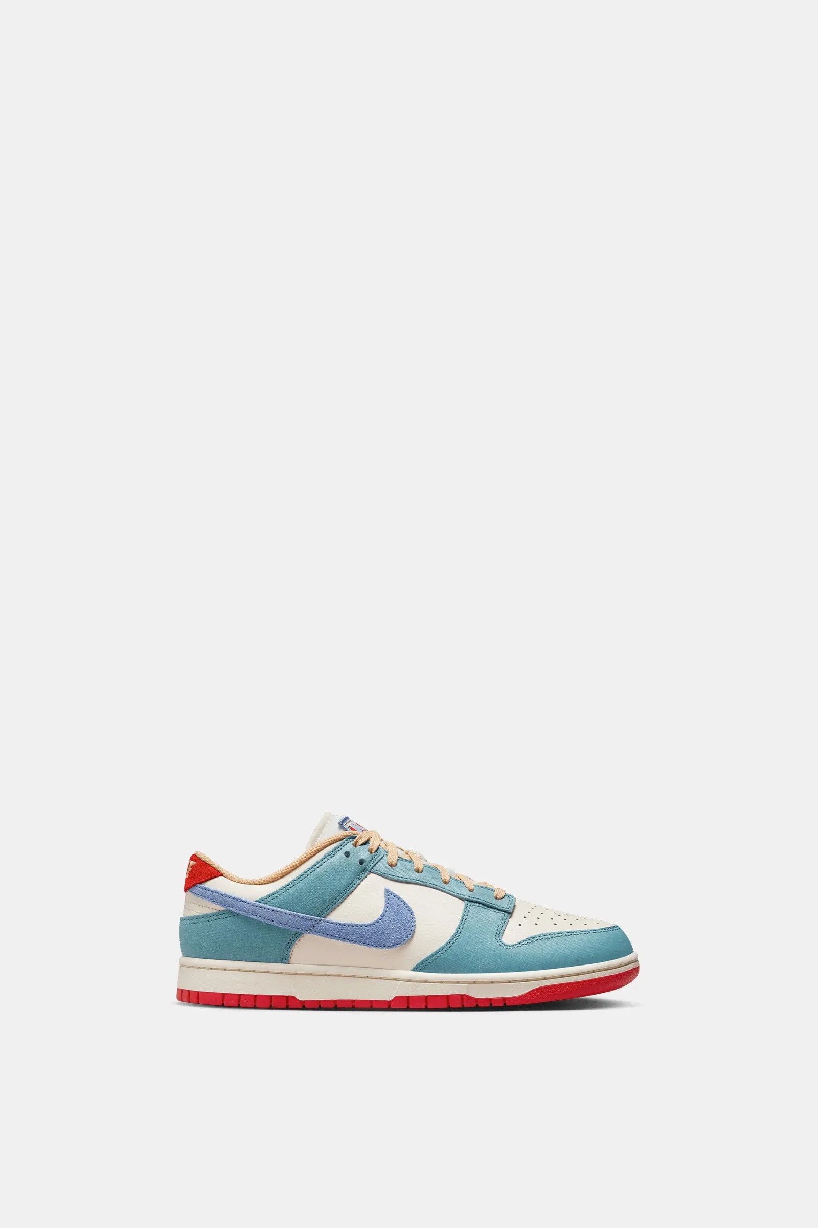 Nike Dunk Low PRM