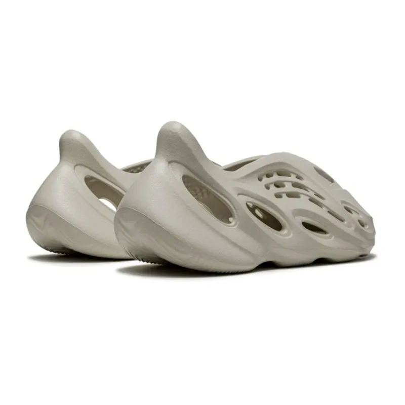 Yeezy Foam Runner Sand